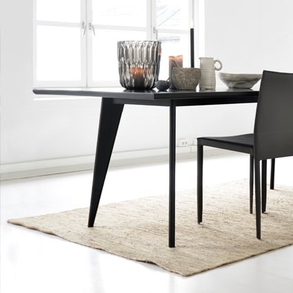 Viken Spisebord - Sort oljet - 180