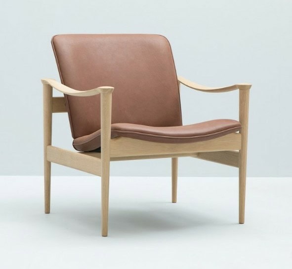 711 Lounge chair