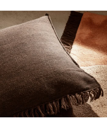 Alternative view of Kelim Fringe Cushion - L