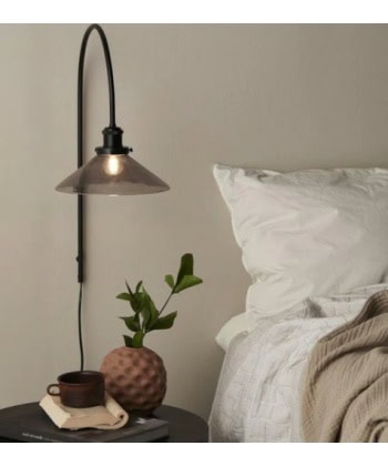 August Vegglampe
