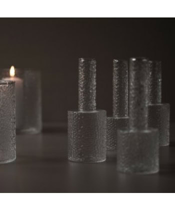 Airy vase