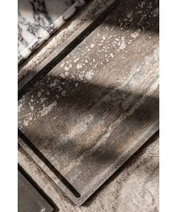 Alternative view of Marmor brett -Phantom Thunderstorm