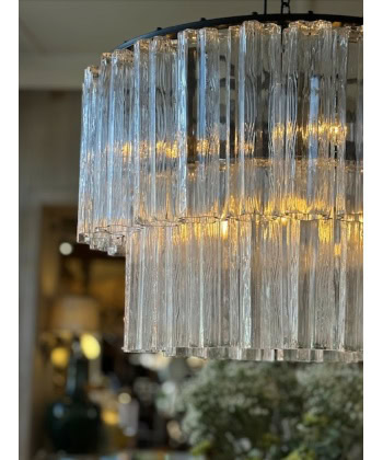 Fontaine lysekrone 2-lags, Klar/Sort base