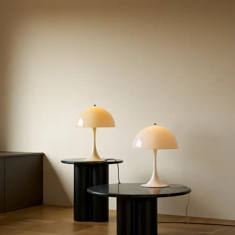 Panthella 320 Bordlampe Beige - Bilde 5