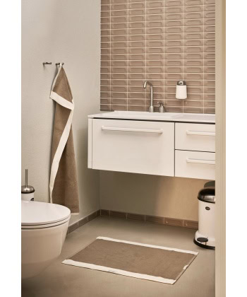 Alternative view of Vipp104 Badehåndkle 76x135, Taupe