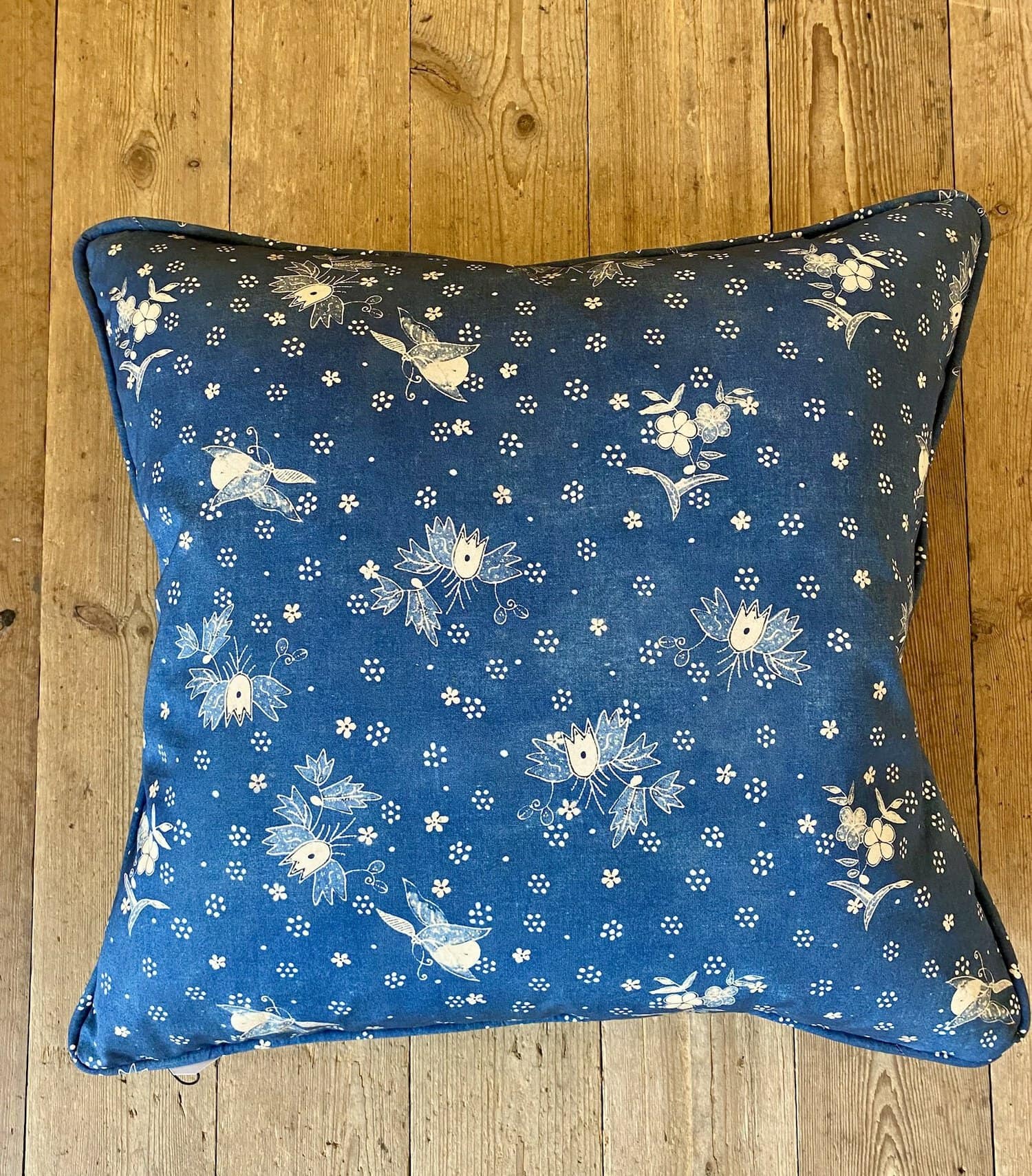 Putetrekk -Wells Batik Blue, 50x50