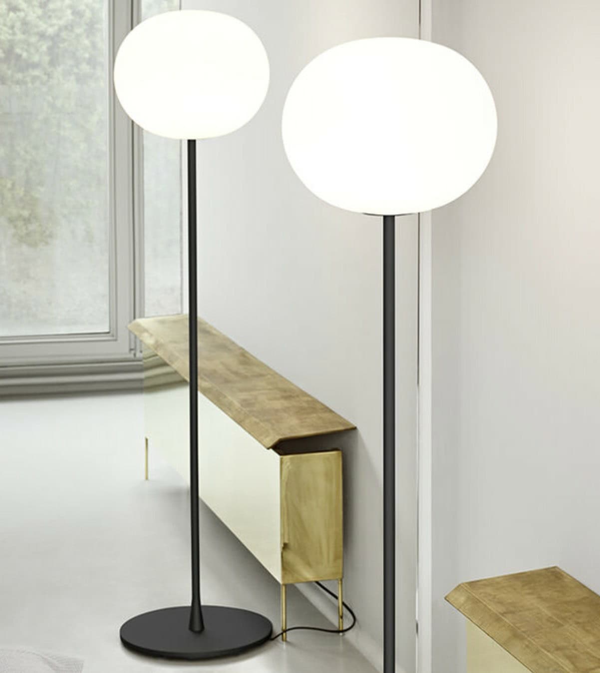 Glo-Ball F1 sort gulvlampe - Bilde 2